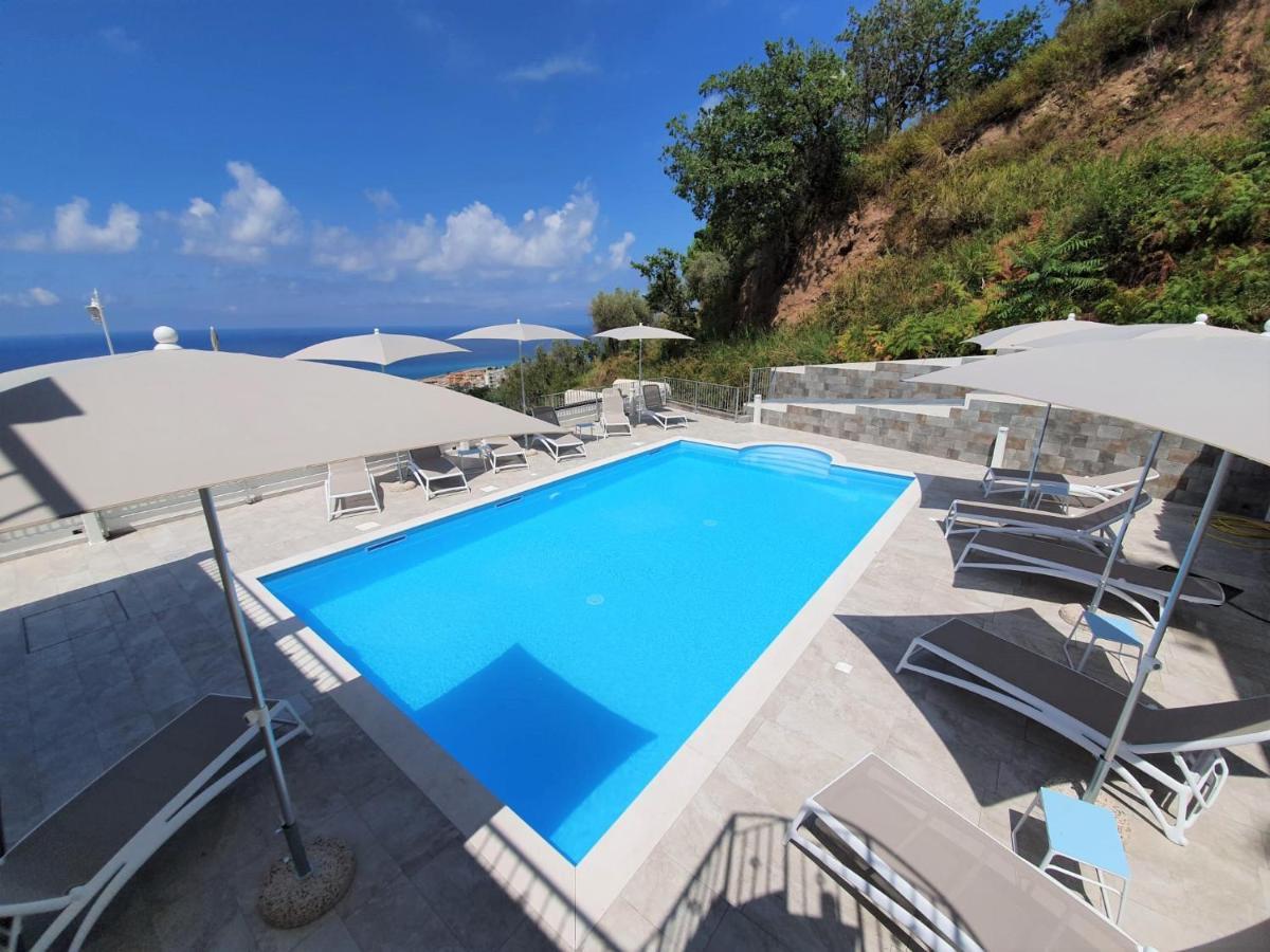 Appartamenti Borgo Panoramico N 9 Tropea Eksteriør billede