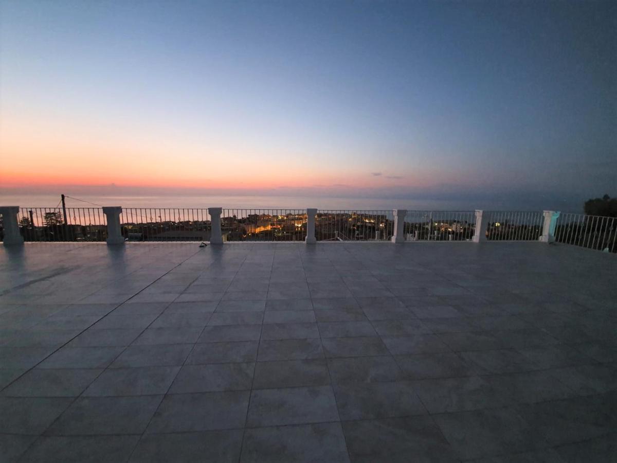 Appartamenti Borgo Panoramico N 9 Tropea Eksteriør billede