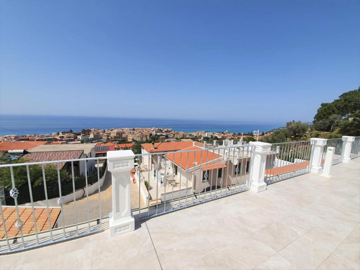 Appartamenti Borgo Panoramico N 9 Tropea Eksteriør billede